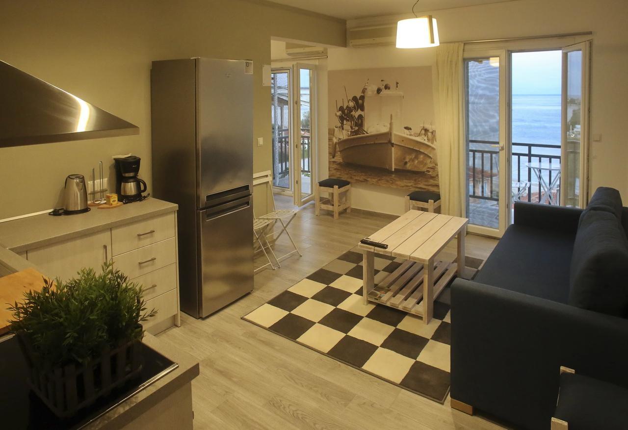 Aparthotel Sappho Plomari Extérieur photo